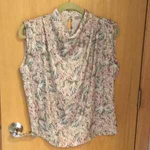 Tart top LIKE NEW